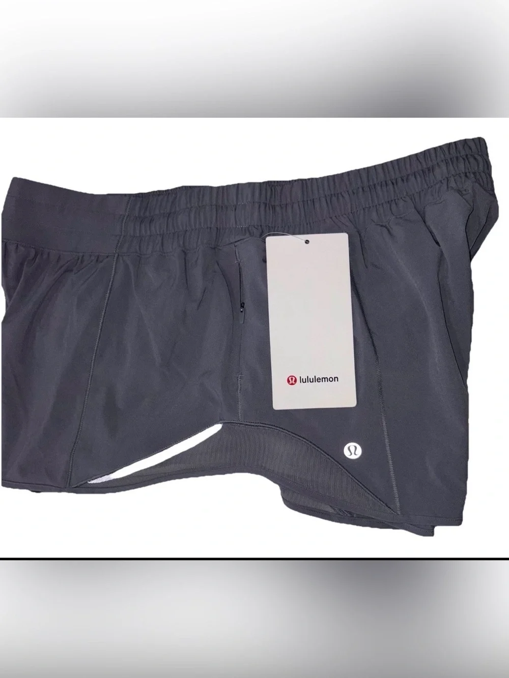 NWT LULULEMON SIZE 14 HOTTY HOT LOW RISE 2.5”L SHORT LINED AUTHENTIC RHINO GRAY